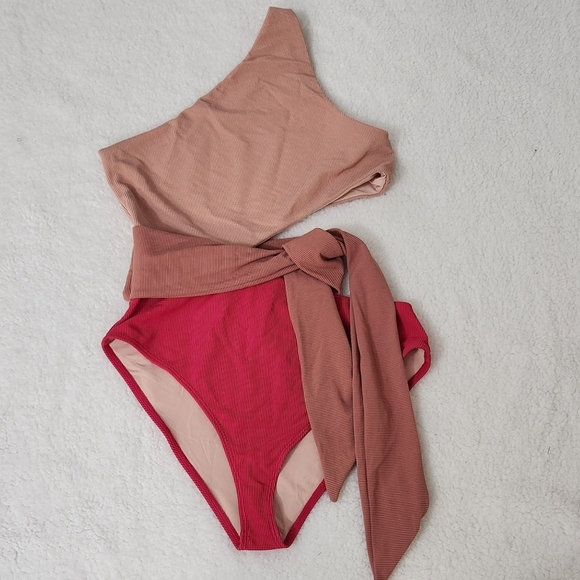 New!Beach Riot Claire One Piece Ribbed Swimsuit - Picture 5 of 12